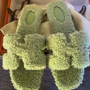 Hermes Shearling Green Orans 40